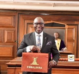 Obwakabaka buyisizza embalirira ya buwumbi 305 ey’omwaka 2025–2026